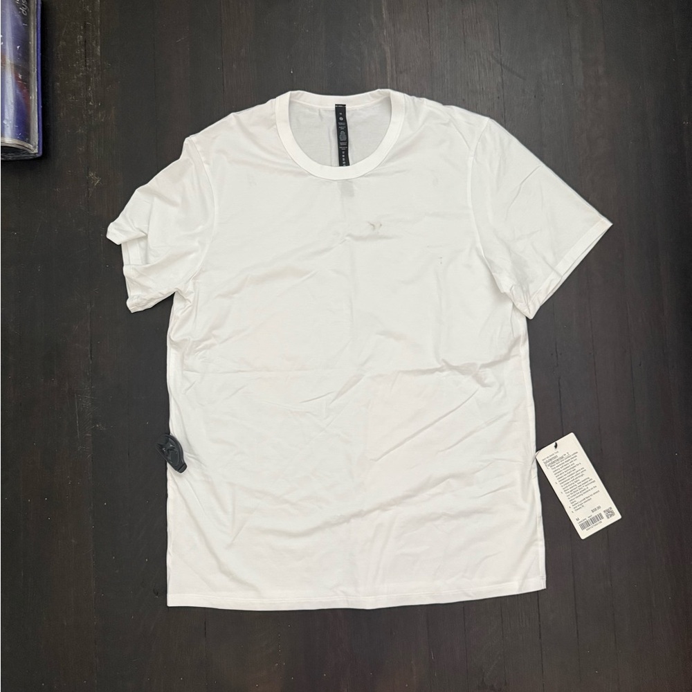 Lululemon T-Shirt